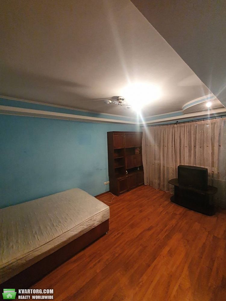 Rent out 1-room apartment. Киев, Донця — photo 4