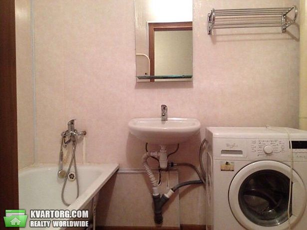 Rent out 3-room apartment. Киев,  Урловская — photo 4
