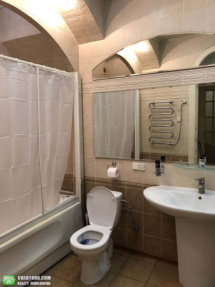 Rent out 3-room apartment. Киев,  Шевченко бул — photo 2