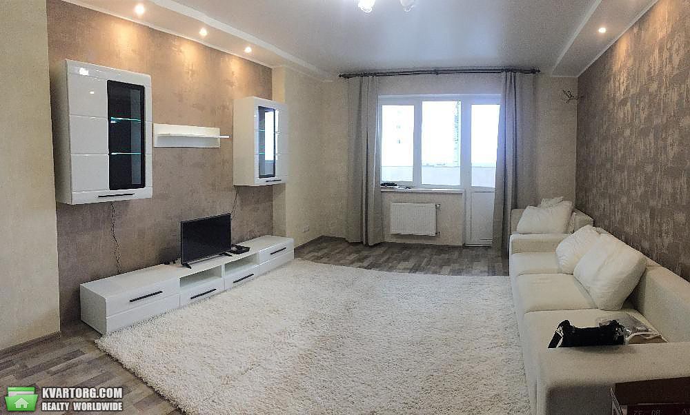 Rent out 3-room apartment. Киев,  Туманяна — photo 1