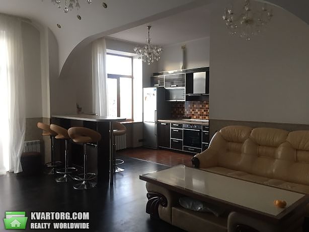 Rent out 3-room apartment. Киев,  Крещатик — photo 1