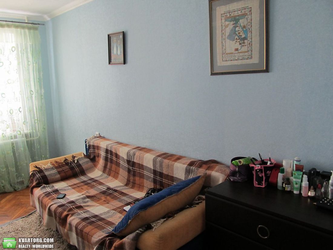 Sell 2-room apartment. Киев,  Шелковичная — photo 2