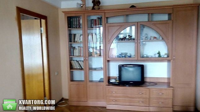 Rent out 2-room apartment. Киев,  Правобережная — photo 3