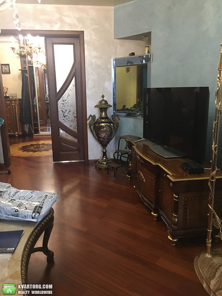 Sell 4-room apartment. Киев,  Ковпака — photo 8
