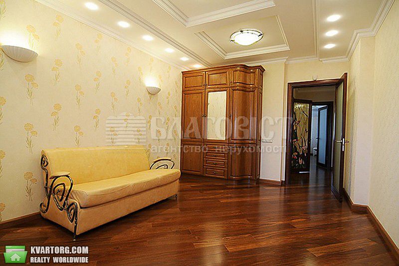 Rent out 3-room apartment. Киев, Леся Курбаса — photo 2