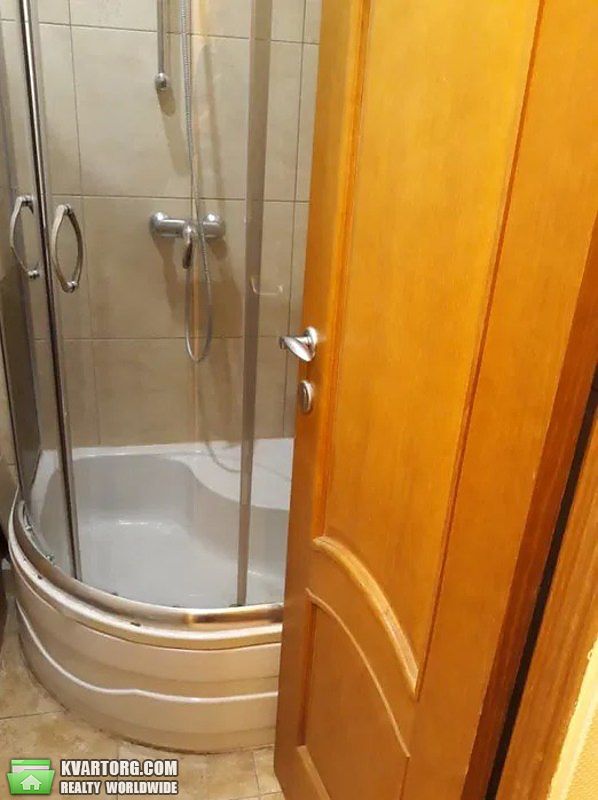 Sell 2-room apartment. Киев,  Киквидзе — photo 1