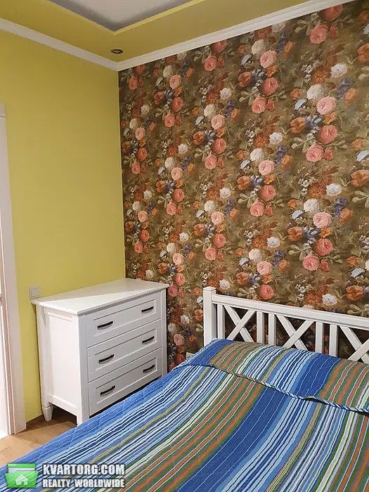 Rent out 2-room apartment. Львов, Скорини — photo 8