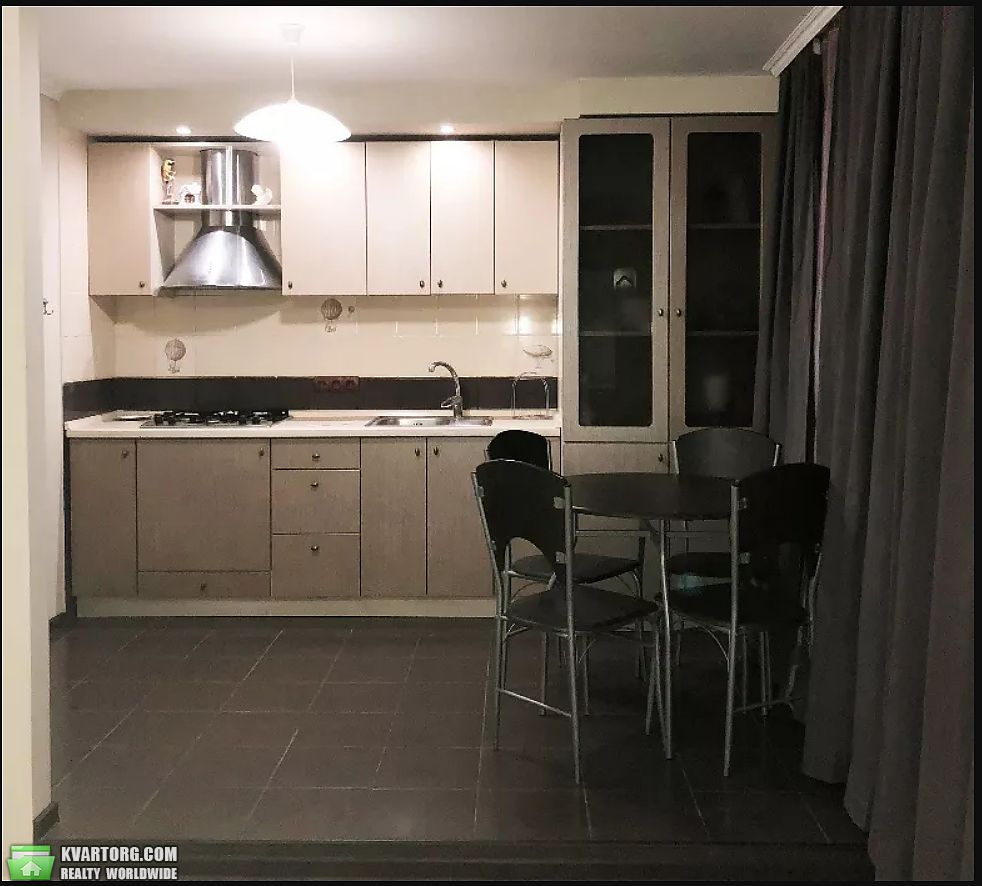 Rent out 3-room apartment. Киев, Левандовская — photo 4