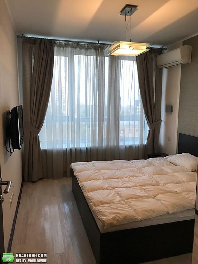 Rent out 2-room apartment. Киев,  Леси Украинки бул — photo 3