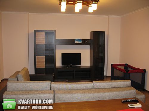 Rent out 3-room apartment. Киев,  Окипной — photo 3