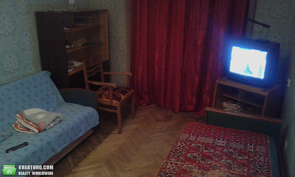 Rent out 1-room apartment. Киев,  Навашина — photo 5