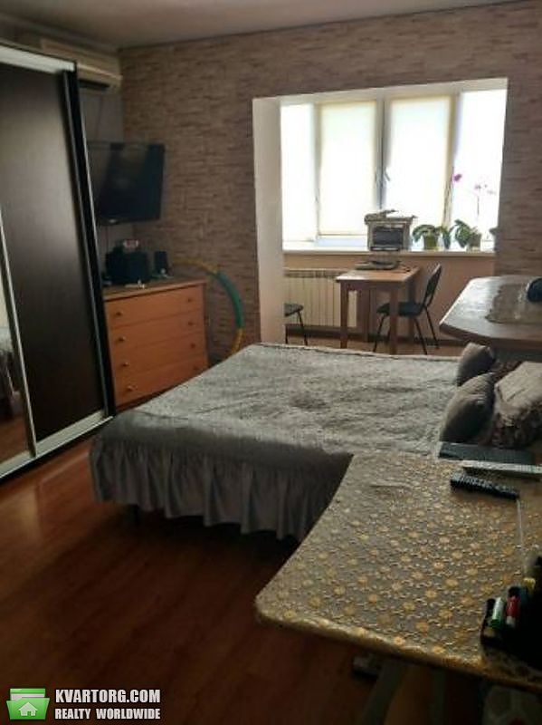 Sell 3-room apartment. Киев,  Маяковского — photo 1
