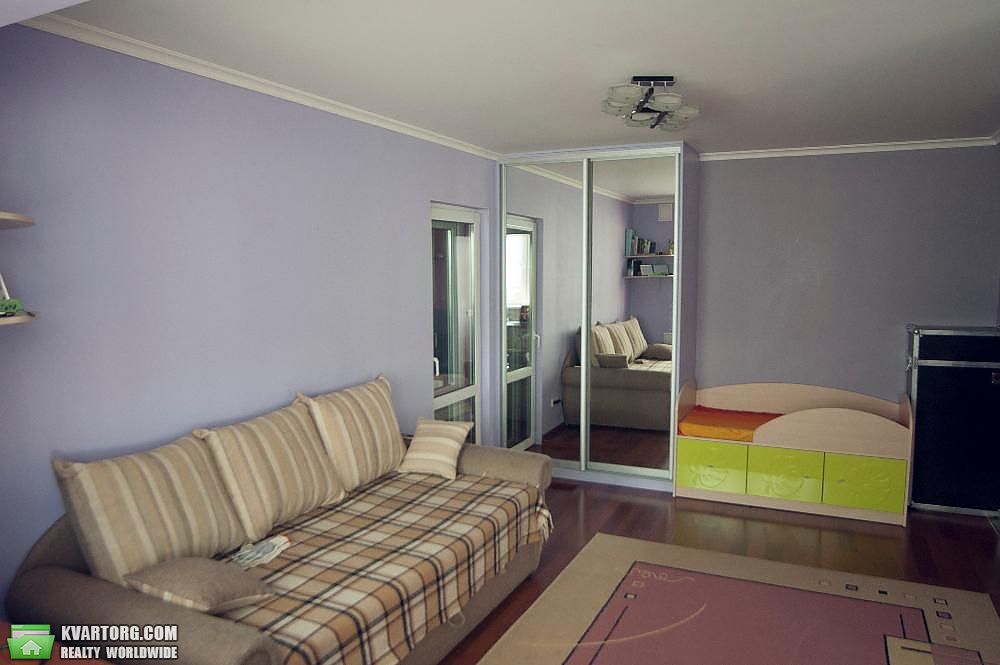 Sell 2-room apartment. Киев, Кириловская — photo 3