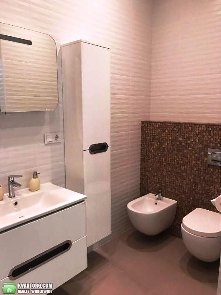Rent out 2-room apartment. Киев,  Антоновича — photo 8
