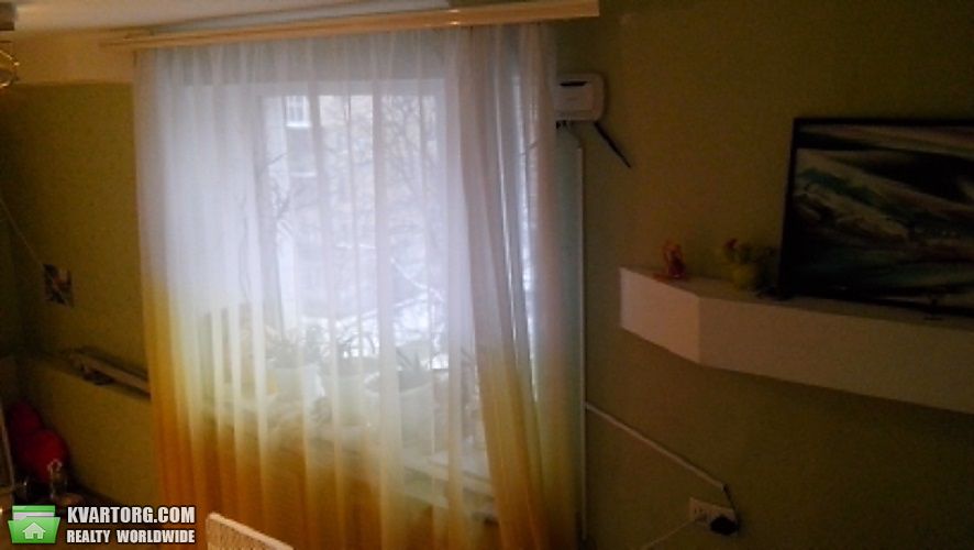 Sell 2-room apartment. Киев,  Салютная — photo 2