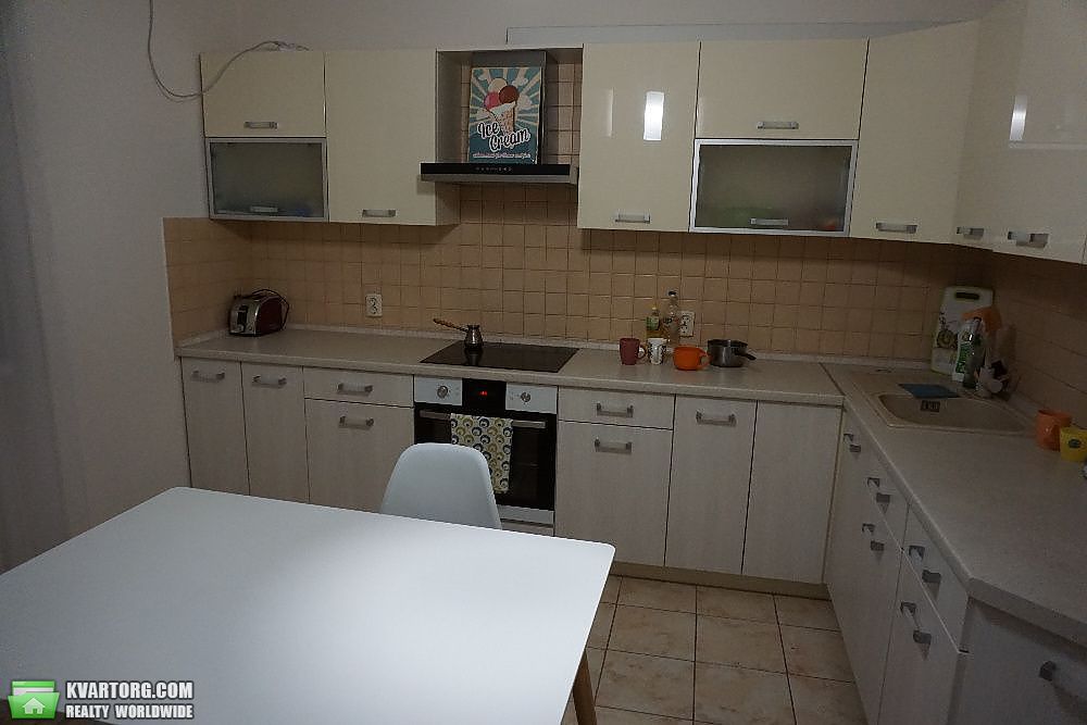 Sell 1-room apartment. Киев,  Воскресенская — photo 1