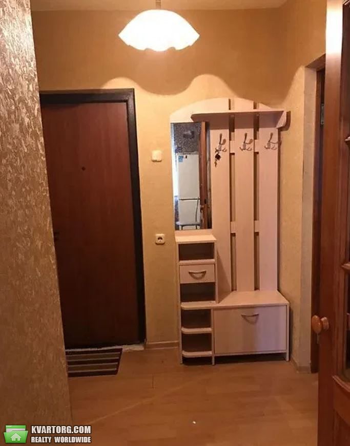 Rent out 1-room apartment. Киев,  Кустанайская — photo 5