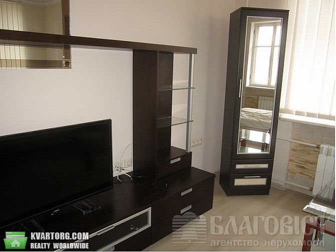 Sell 2-room apartment. Киев,  Бурмистенко — photo 1