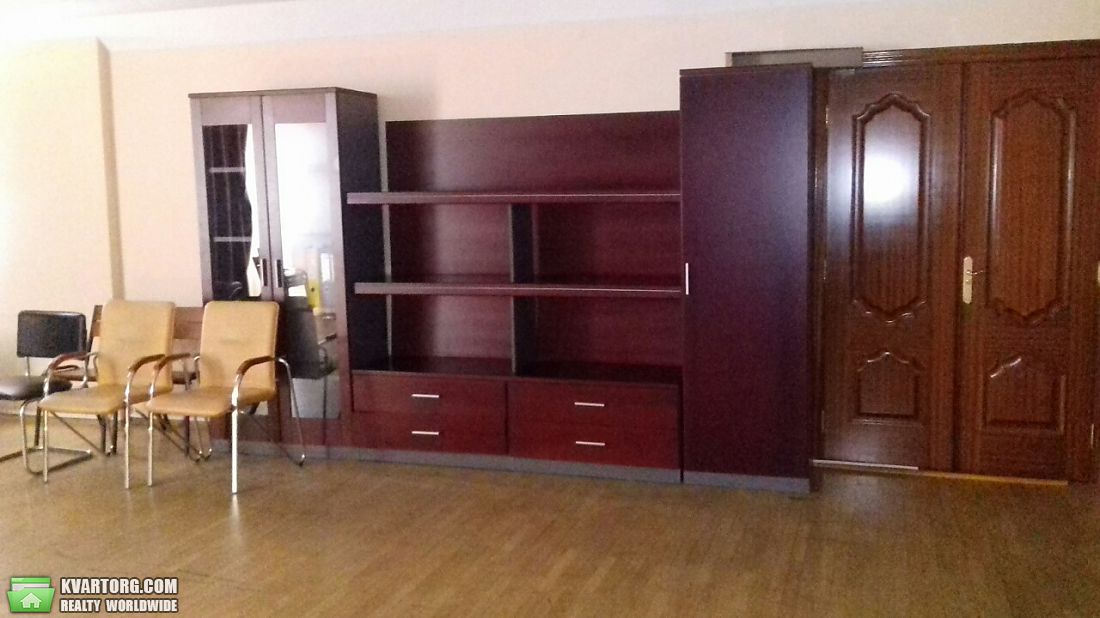 Rent out office. Киев, Георгия Кирпы — photo 1