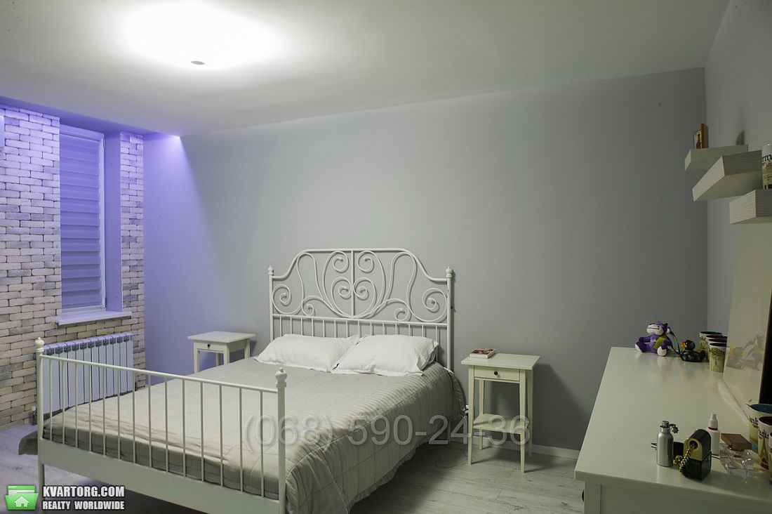 Sell 3-room apartment. Киев,  Срибнокильская — photo 5