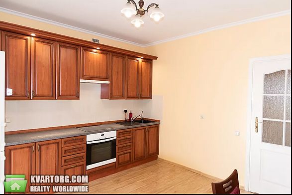 Rent out 2-room apartment. Киев,  Подгорная — photo 3