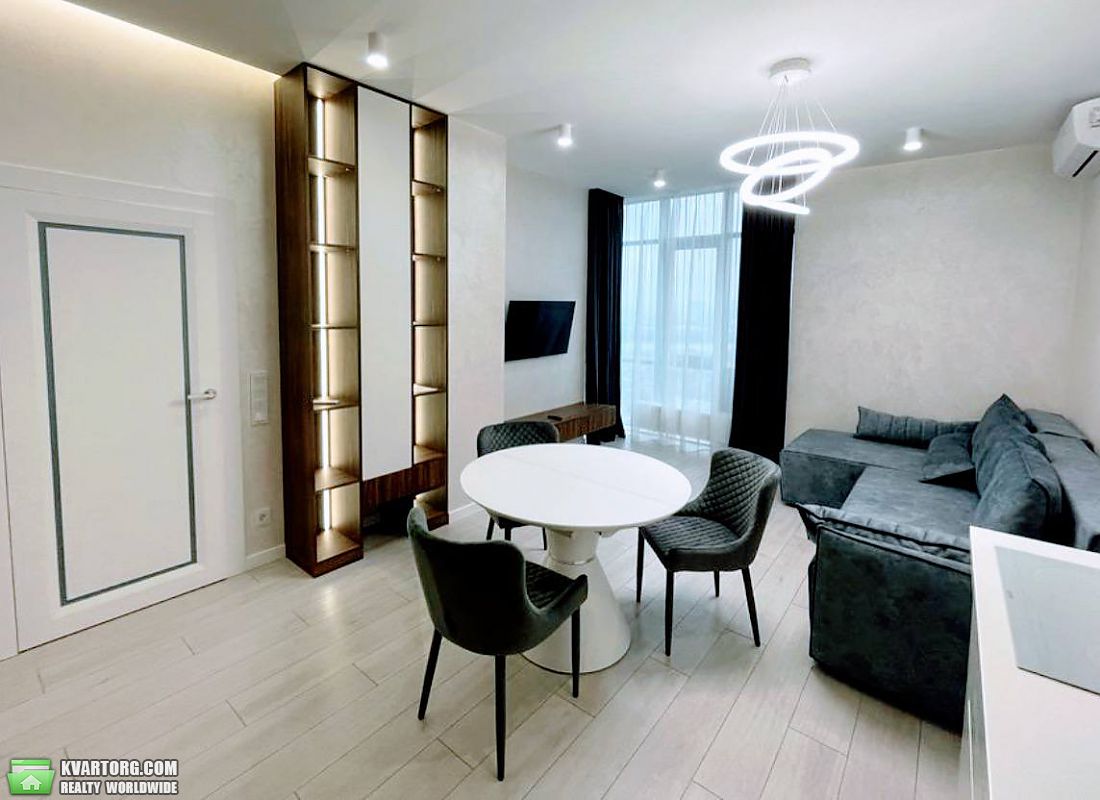 Rent out 1-room apartment. Киев,  Днепровская набережная — photo 3