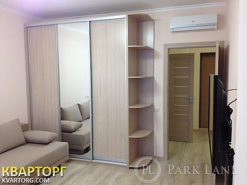 Rent out 1-room apartment. Киев, Богатырская — photo 3