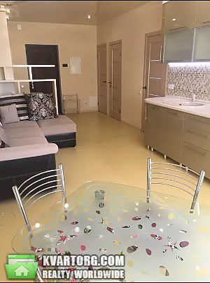Rent out 2-room apartment. Киев,  Мельникова — photo 7