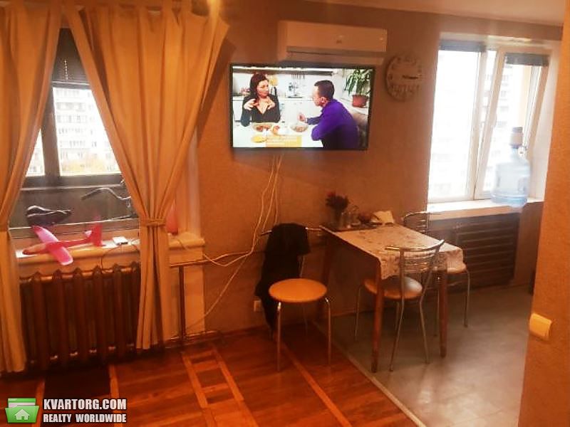 Sell 2-room apartment. Киев,  Луначарского — photo 2