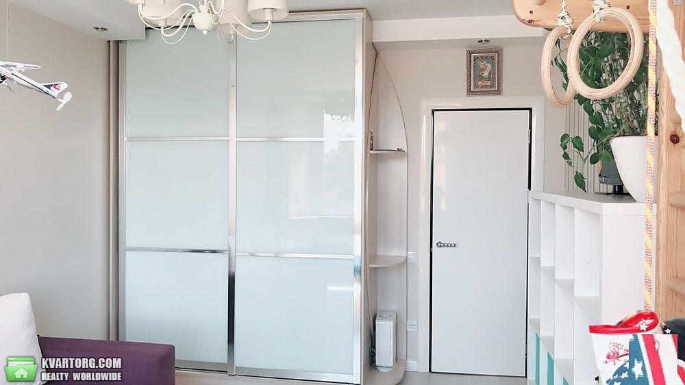 Sell 3-room apartment. Киев,  Урловская — photo 6
