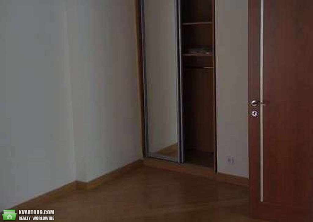 Rent out Townhouse. Киев,  Панфиловцев — photo 3