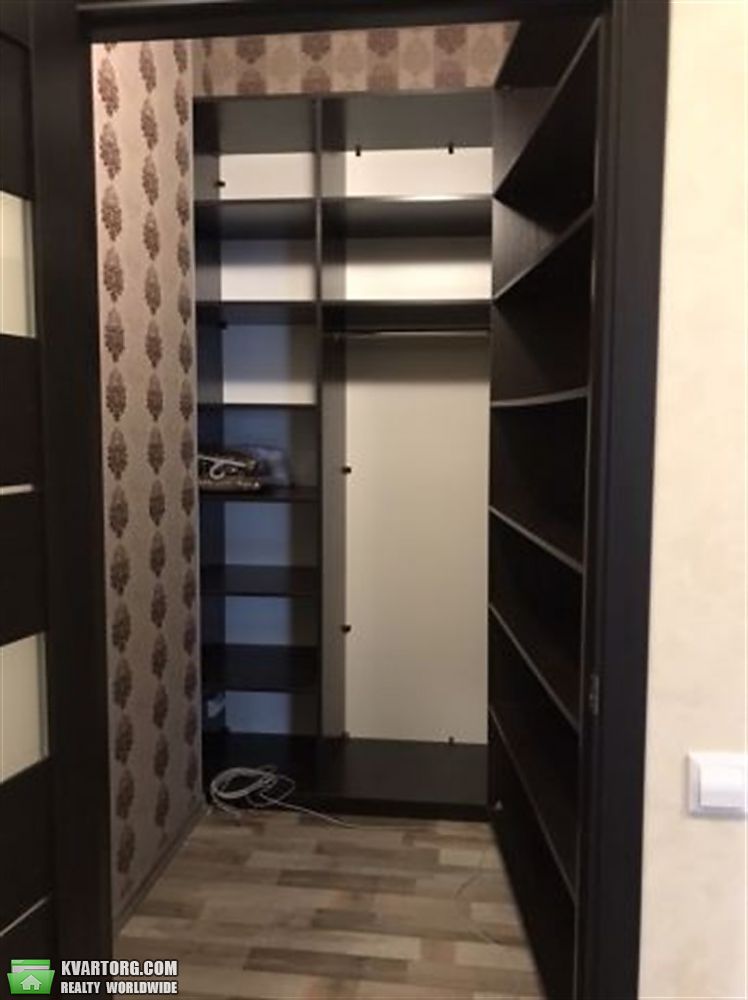 Rent out 3-room apartment. Киев,  Туманяна — photo 8