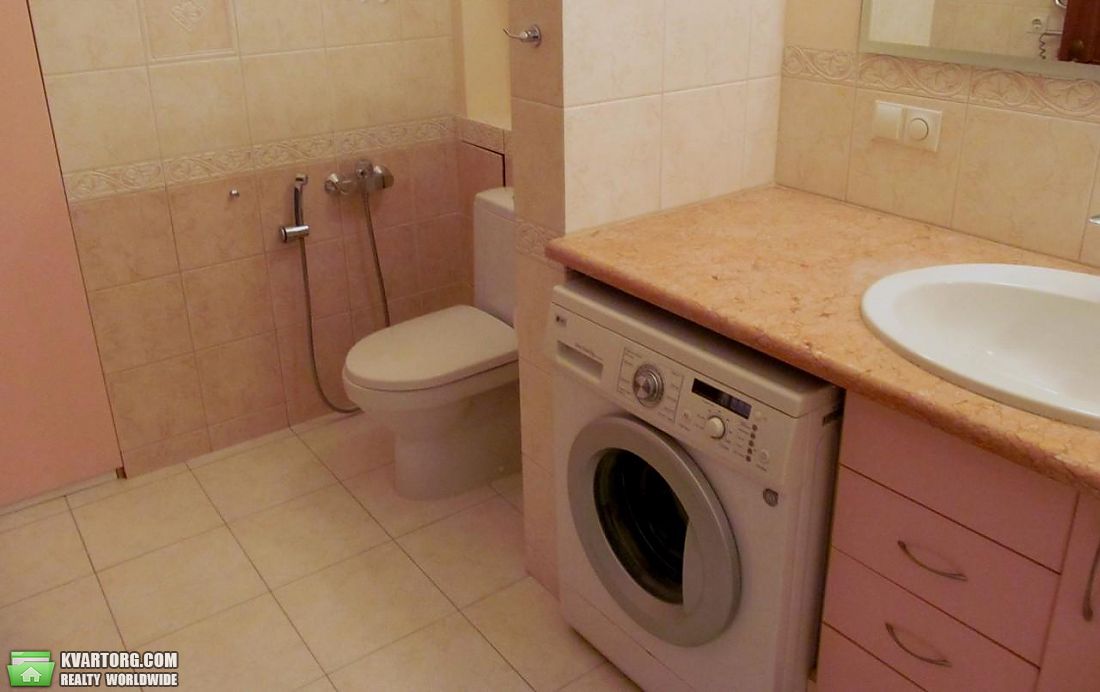 Rent out 4-room apartment. Киев,  Драгомирова — photo 8