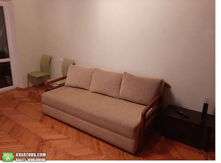 Rent out 2-room apartment. Киев,  Зодчих — photo 4