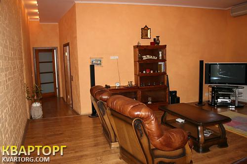 Rent out 3-room apartment. Киев,  Антоновича — photo 1