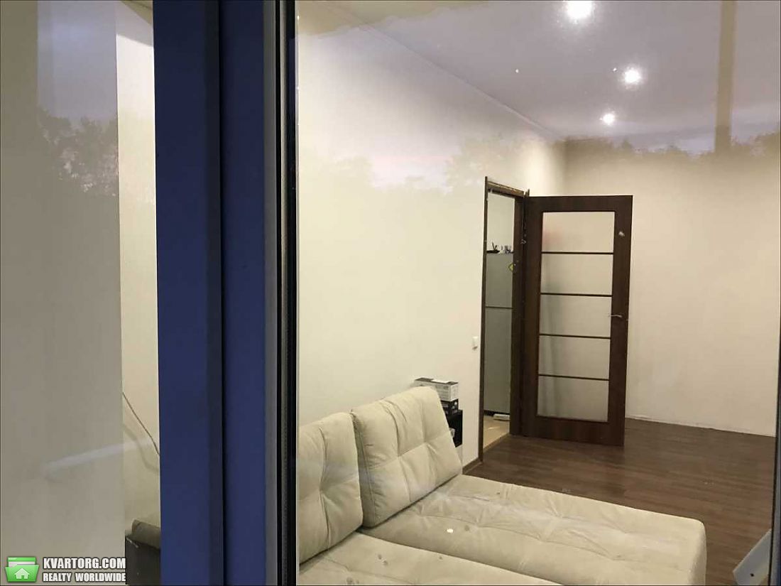 Sell 1-room apartment. Киев,  Вышгородская — photo 3