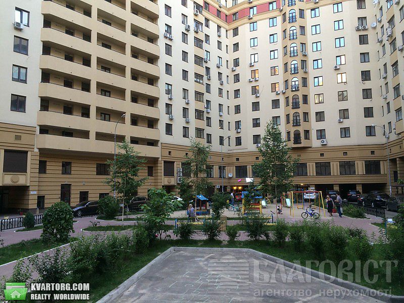 Sell 2-room apartment. Киев,  Полтавская — photo 2