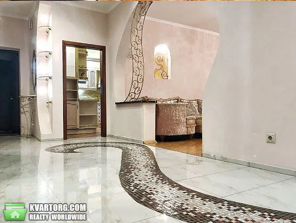 Sell 3-room apartment. Киев,  Дмитриевская — photo 1