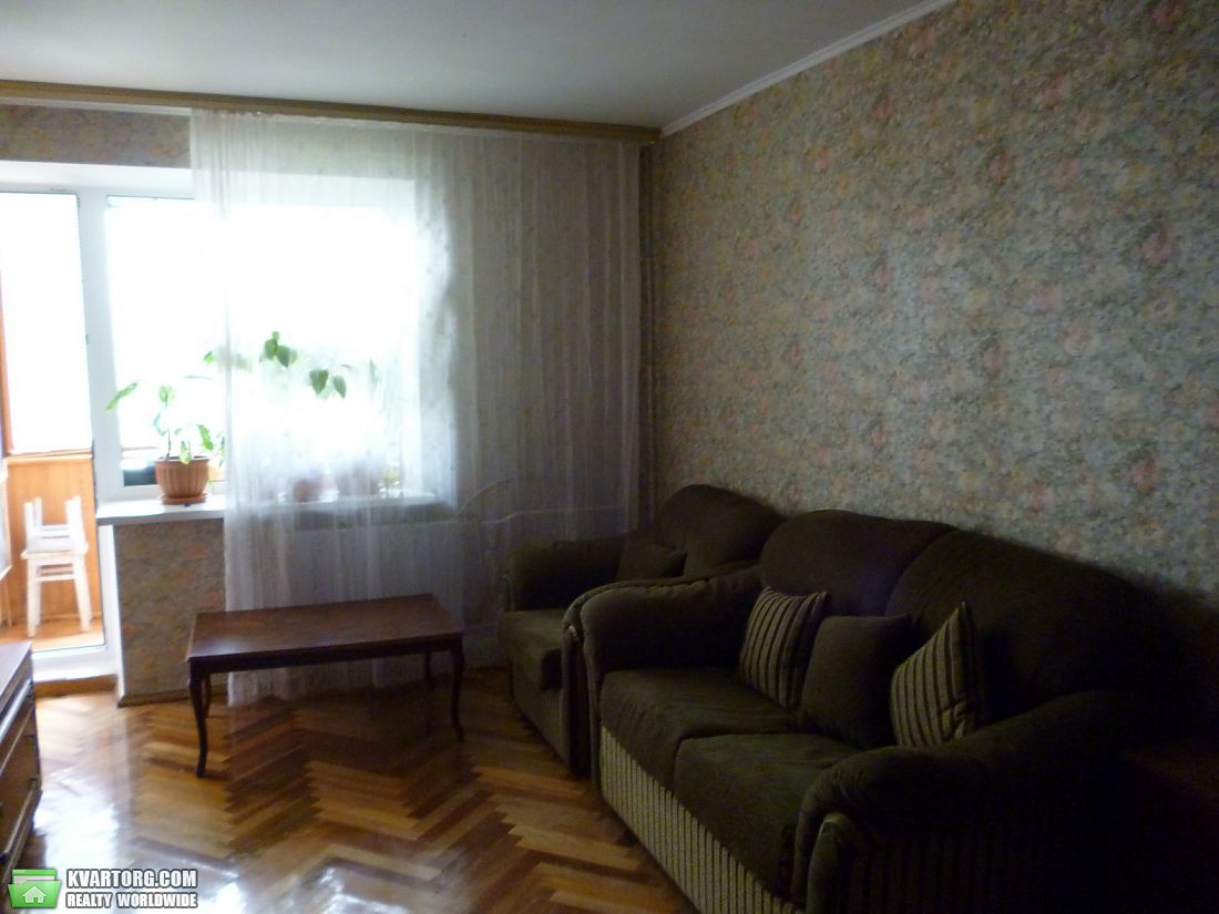 Rent out 2-room apartment. Киев, Мельникова — photo 3