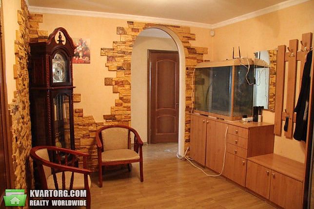 Sell 3-room apartment. Киев,  Святошинская пл — photo 1