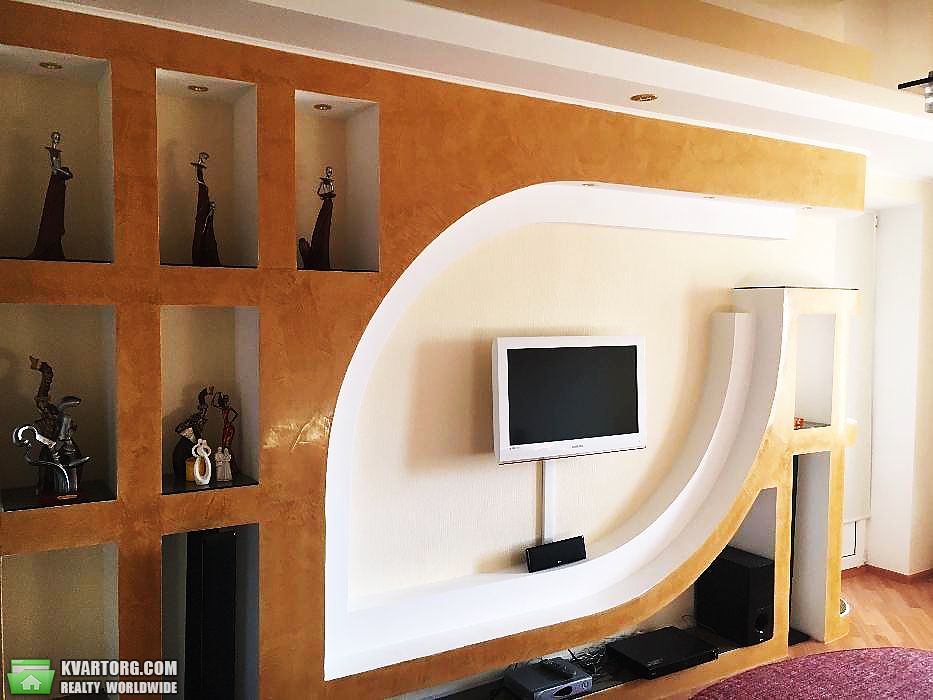 Rent out 2-room apartment. Киев,  Чоколовский бул — photo 1