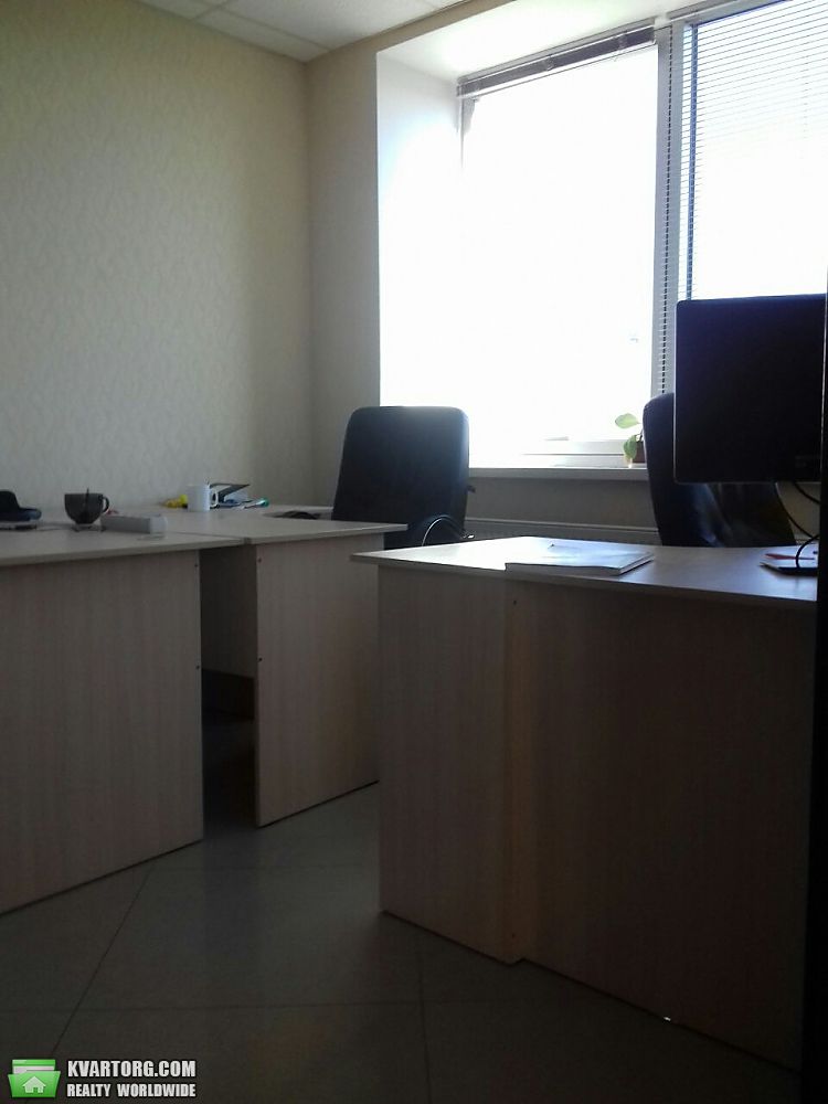 Rent out office. Киев, Дегтяревская — photo 2