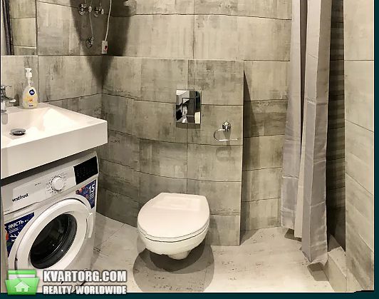 Rent out 1-room apartment. Киев,  Салютная — photo 4