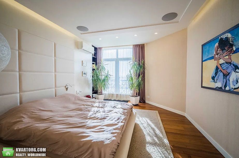 Sell 4-room apartment. Киев,  Шевченко бул — photo 8