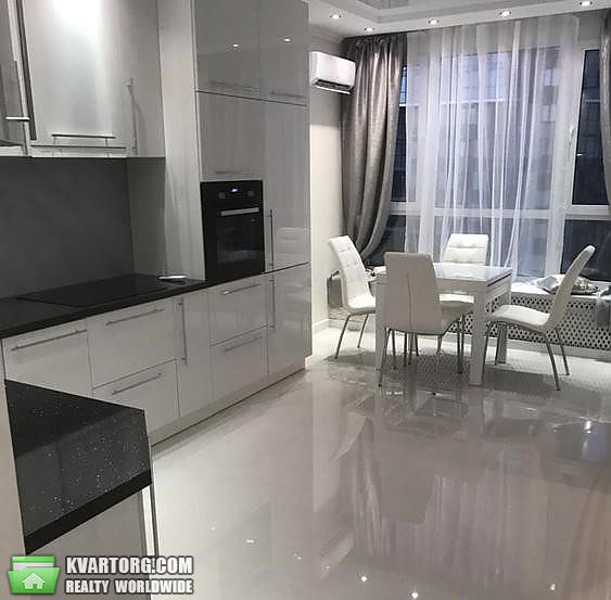 Rent out 2-room apartment. Киев,  Заречная — photo 2