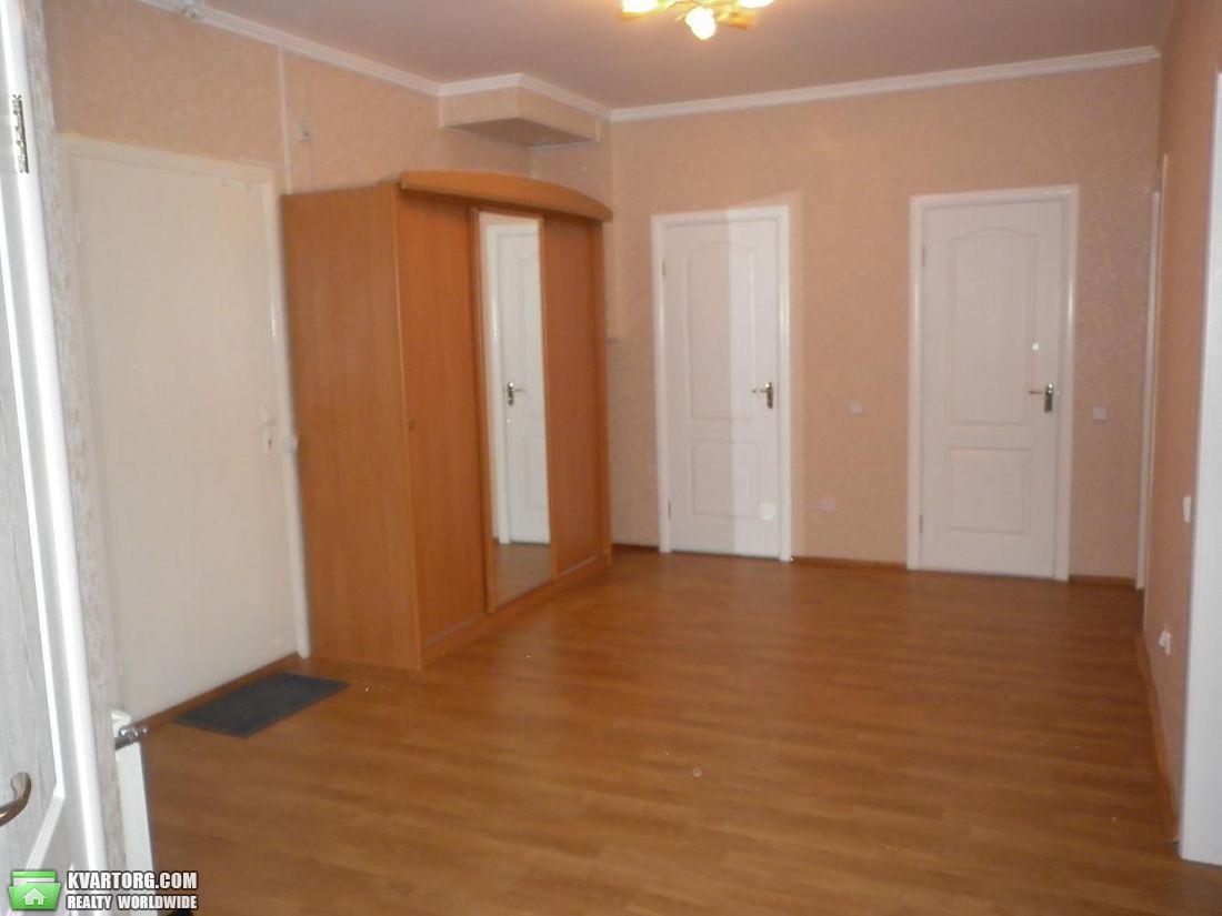 Rent out 3-room apartment. Киев,  Нежинская — photo 5