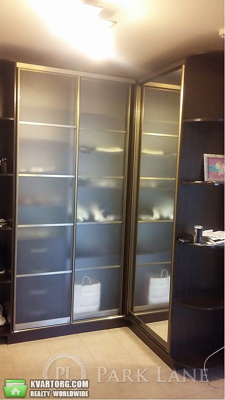 Sell 2-room apartment. Киев,  Урловская — photo 2