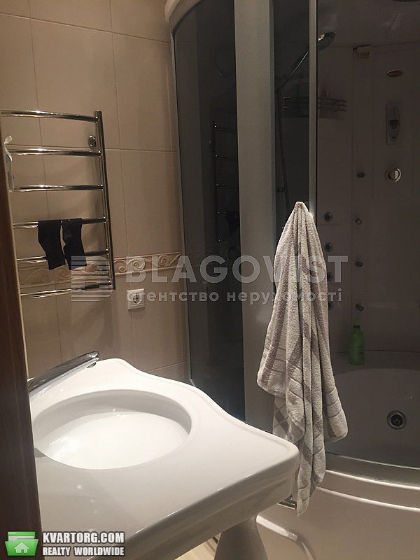 Rent out 3-room apartment. Киев,  Луначарского — photo 10