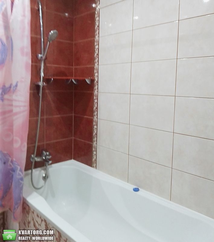 Rent out 1-room apartment. Бровары, Черновола — photo 5