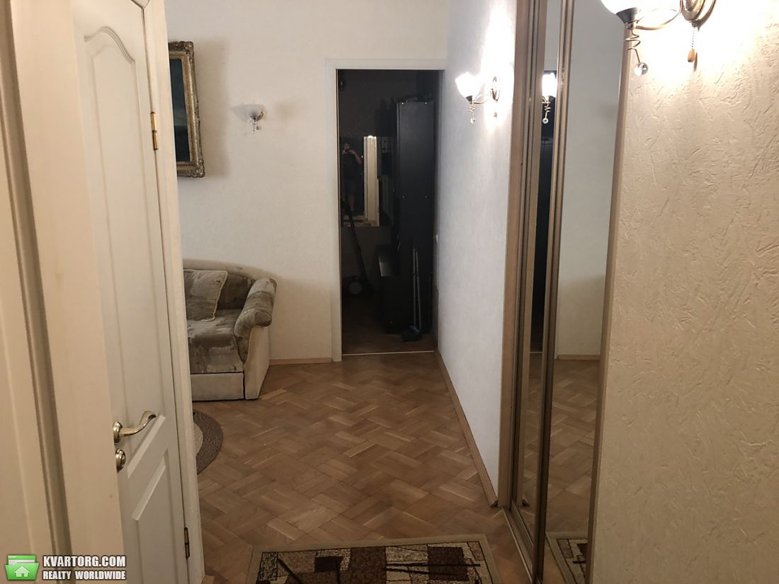 Rent out 1-room apartment. Киев,  Франко — photo 7
